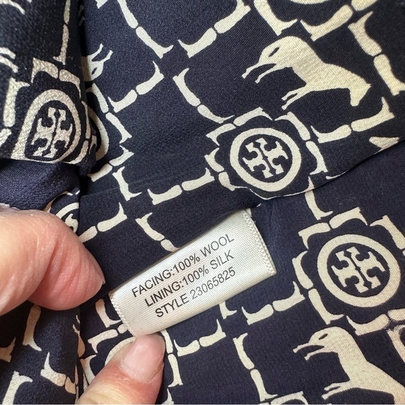 TORY BURCH Tote Bag Cable Knit METALLIC GOLD TRIM Wool Silk Lining Horse READ! - Picture 14 of 16